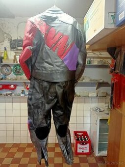 Kožená dvoudílná kombinéza