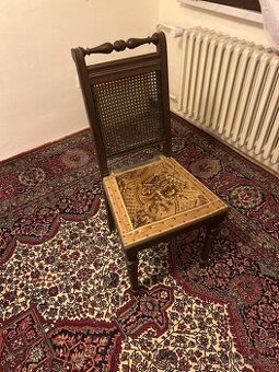 Starožitná židle - 1