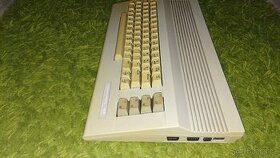 Predám počítač Commodore 64 - 1