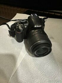 Zrcadlový fotoaparát Nikon D3100 + 2 objektivy