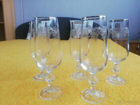 Skleničky na sekt