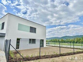 Prodej domu o dispozici 4+kk, ulice Padělky, Ráječko, okr. B