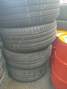 Pirelli scorpion 255/45r19 100V