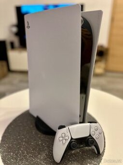PS5 s mechanikou a zárukou