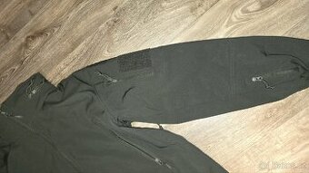 Bunda a mikina helikon