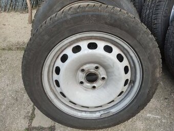Zimní pneu 205/55 R16 s disky z VW Passat