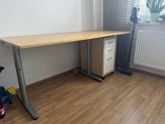 prodám stůl + pojízdné šuplíky