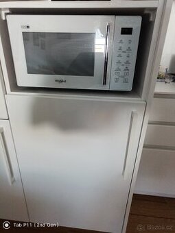 Prodám mikrovlnou troubu Whirlpool 25 bílá