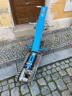 Pasovy schodolez TK100