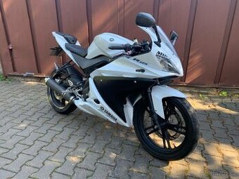 Yamaha yzf 125 r