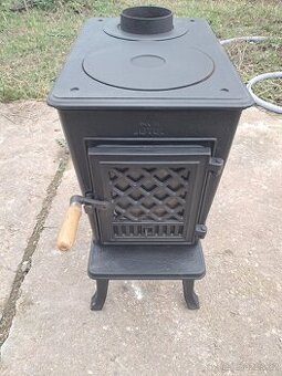 Jotul f602 N  varnou plotnou výkon 4-7