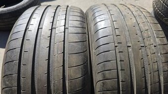 Letní pneu 235/45/17 Good Year