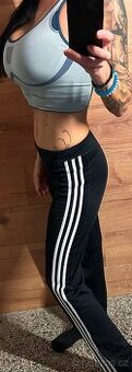 ADIDAS  DÁMSKÉ SPORTOVNÍ STREČOVÉ TEPLÁKY S(S-M)