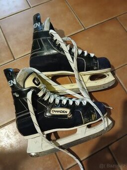 Chlapecké brusle vel 37