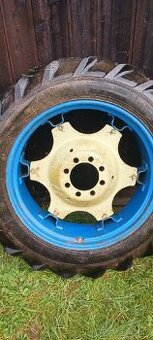 Kola Zetor 3011, 4011. Pneu 12,4/11-32