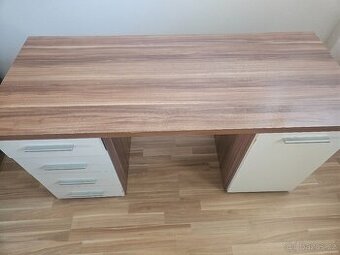 Velky pracovni/PC stul 145x60