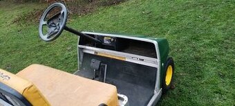 Nákladní golfové autíčko