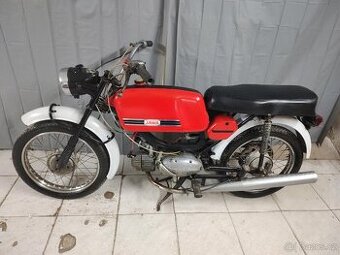 Jawa 23 Mustang červený