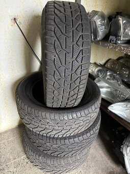 Zimní pneu 235/55 R17 103V dot 4522