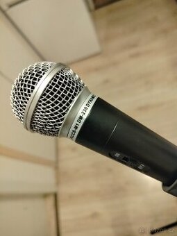 Stojan a mikrofon