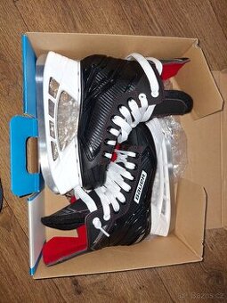 Dětské brusle Bauer, vel.35