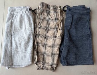 3x kraťasy vel. 122 - 1