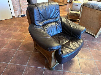 376 Kožené rustikální křeslo masiv - 1