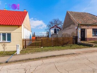 Prodej stavebního pozemku 521 m², ul. Zadní, Pouzdřany, okre