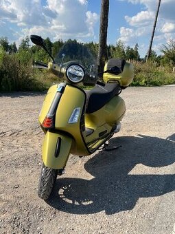 Vespa 300 gts