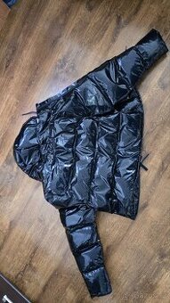 Prodám zimní bundu Rains