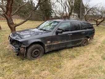 Mercedes Benz w202 na díly