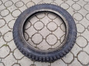 PNEUMATIKA 110/100-18