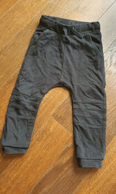 Černé kalhoty Jogger, H&M, vel. 92