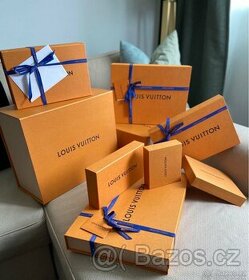 Louis Vuitton krabice a tašky