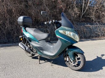 Capirelli 125, pouze 4900 km, po servise, nová stk