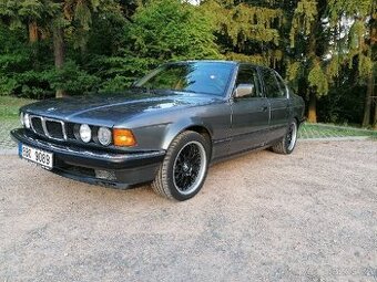 BMW 7 E32 750i Rv.89,220kW,V12