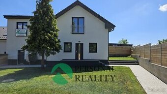 Úsporný a prostorný RD, 6+kk, 183 m2 v obci Jenštejn