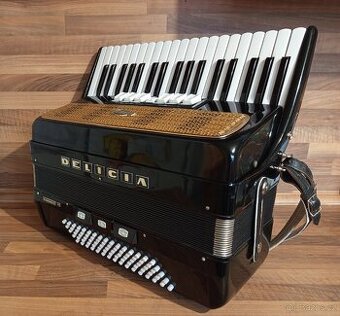 Akordeon (harmonika,heligonka) Delicia 80 basů