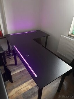 Herní PC stůl rohový s osvětlením