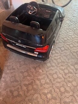 Auto