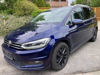 TOURAN,2.0 TDI,2021,7-MIST,FULL-LED,NAVI,4xVYHREV,KAMERA,TZ
