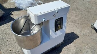 Spirálový hnětač na tuhá těsta TFM 10 ( 10 l , 5,5 kg těsta