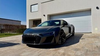 Audi R8,  V10 Performance RWD. Individuální barva