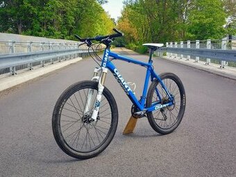 Horské kolo Giant XTC polocarbon