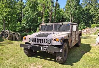 Humvee HMMWV M998