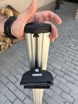 Systém střešních nosičů Thule 2ks