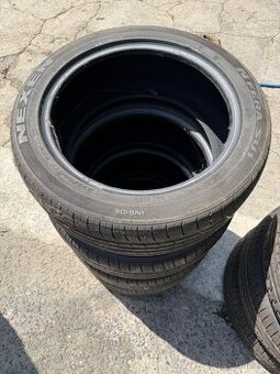 Prodám gumy 215/50 r17 95V letni zn. Nexen