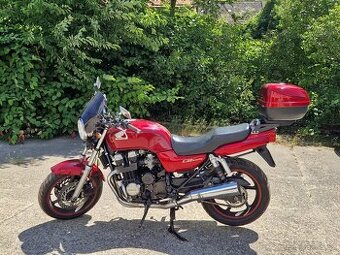 Honda CB 750,RC 42, výkon 54 kw, rok výroby 1997