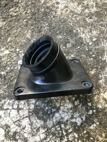 Prodám přírubu 28mm na Husqvarnu 125 sm/wr/wre/cr