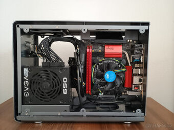 Mini ITX PC